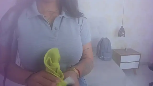 Chat XXX en directo de TATILARSON1