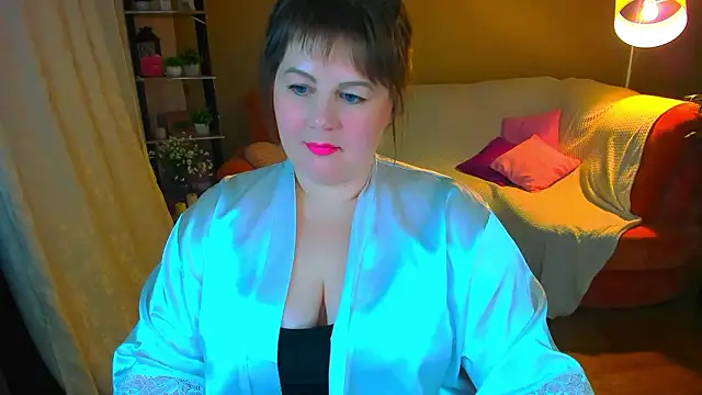 CrystaalStaar 即時 XXX 聊天