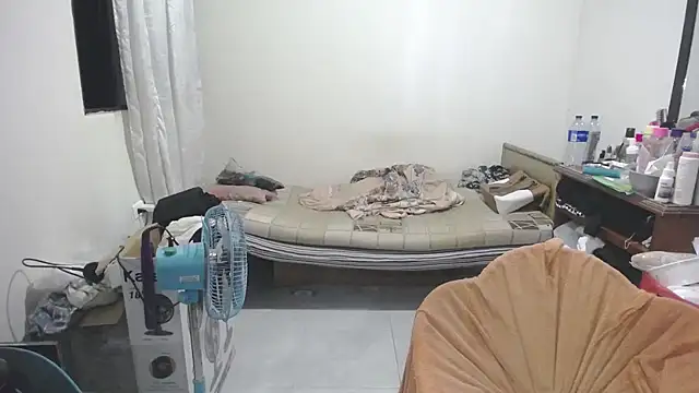 Chat XXX en directo de Mirage_Sertori