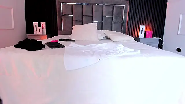 Laureenwells' Live XXX Chat