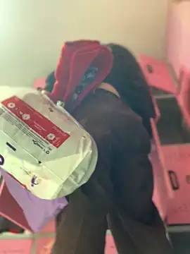 Scarletts_Boobs' Live XXX Chat