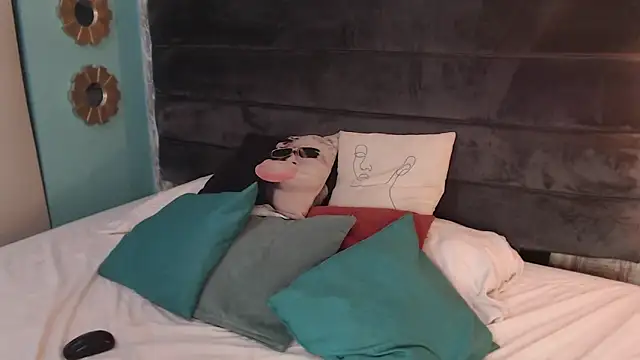 Lunarose_3 – Live XXX-chat