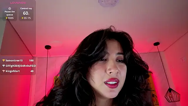 Luvienne Chat XXX live