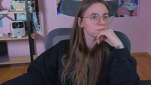 دردشة _AnnaStark_ الجنسية المباشرة