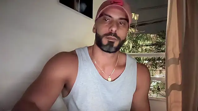 romeolovedark's Live XXX Chat