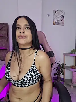 heyshaa's Live XXX Chat