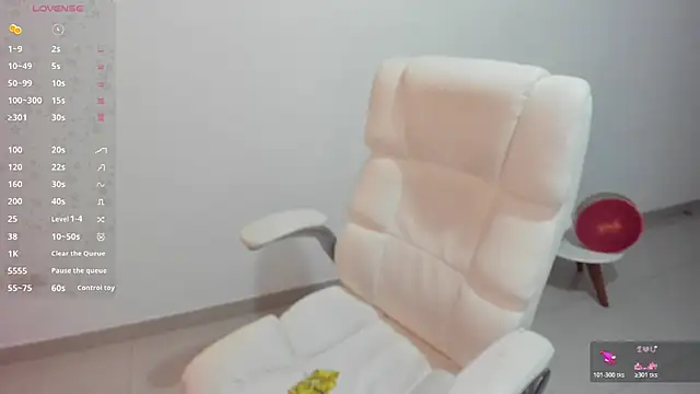 Chat +18 de renata_t_ ao vivo