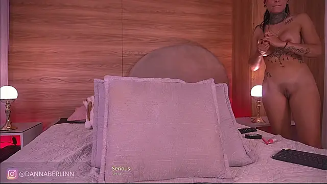 danna_berlin_ élő XXX-chatje