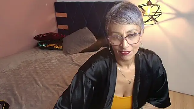 Chat XXX en directo de Charlotte__Gray