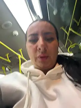 Abril_Luv 在線直播表演