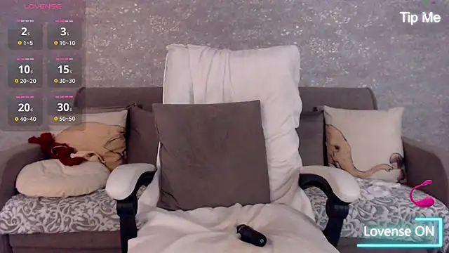 LillySquirtShot Live XXX Chat