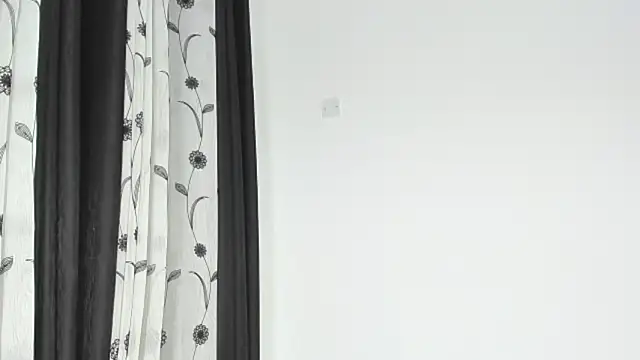 CREAMY_BUBBLEGUM live XXX chat