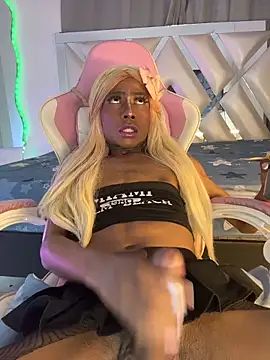 Онлайн чат XXX Mara_royal