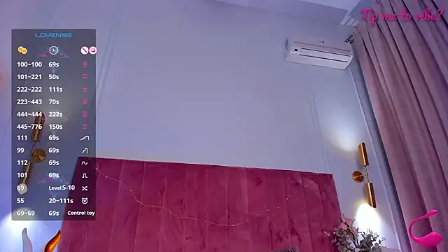 Mayzzie's Live XXX Chat