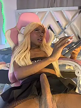 Mara_royal's Live XXX Chat