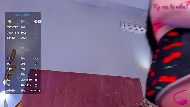 Mayzzie's Live XXX Chat