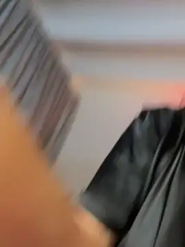 Chatroom XXX en direct de lonely_shewolf