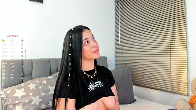 Gigi-bom's Live XXX Chat