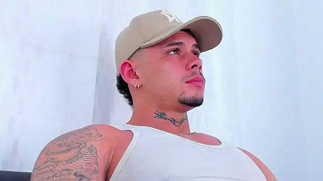 Онлайн чат XXX NoahhBrown