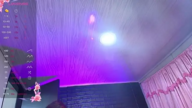 loren_tits24's Live XXX Chat