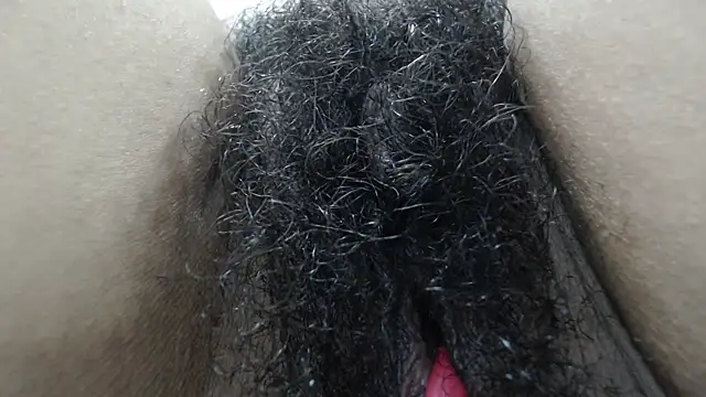 DanaiOluyi's Live XXX Chat