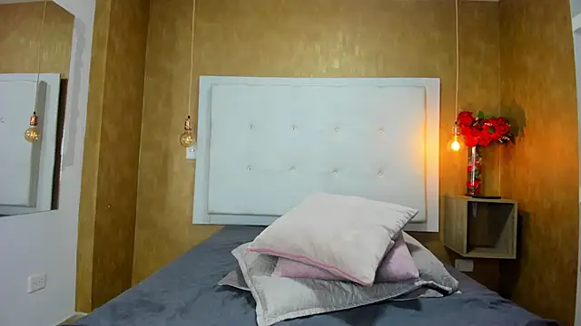 Milaspetite's Live XXX Chat