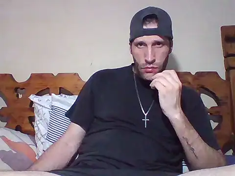 Tomy_BulatのライブXXXチャット