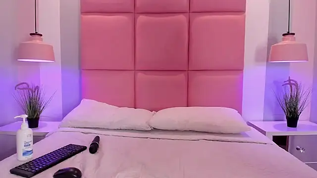 Онлайн чат XXX JulianaValencia