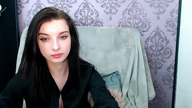 DominantLuna's Live XXX Chat