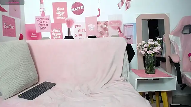 Онлайн чат XXX Lili_mdls