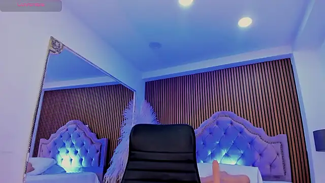 SelenaStonne 라이브 XXX 채팅