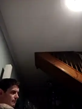 Chatroom XXX en direct de Hixxy_1025