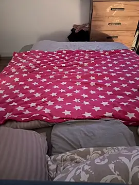 Jaropol Adlı Modelin Canlı XXX Sohbeti