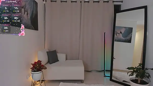 Chat +18 de roxie_gates_ ao vivo