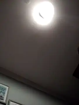 Hixxy_1025's Live XXX Chat