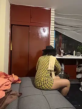 Онлайн чат XXX justcallmemargo