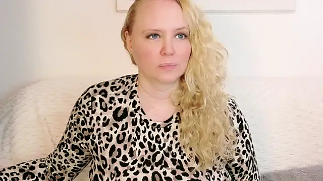 Sarah4you: онлайн-секс-чат