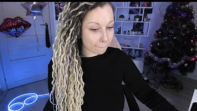 Онлайн чат XXX HoneySallyMoore