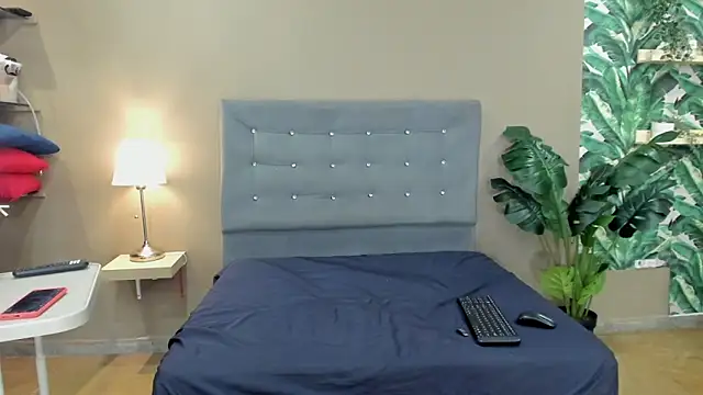 XXX chat uživo modela Kylievega_