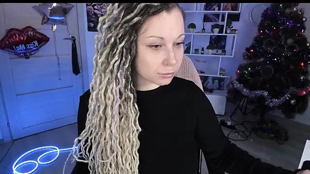 Онлайн чат XXX HoneySallyMoore