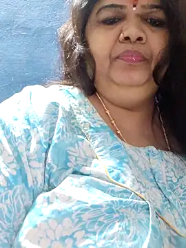 tamilthanushri's Live XXX Chat
