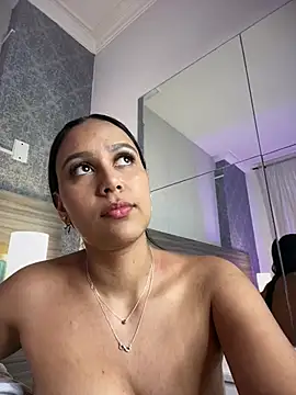 MiilaBlake's Live XXX Chat