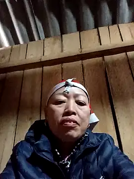 Chatroom XXX en direct de Agnes-baby