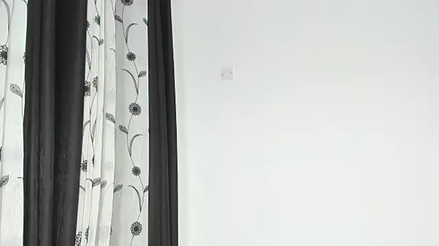 CREAMY_BUBBLEGUM élő XXX-chatje