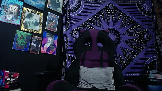 Yourmadame_P live XXX chat