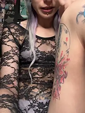 MissMidnightUK 现场XXX聊天