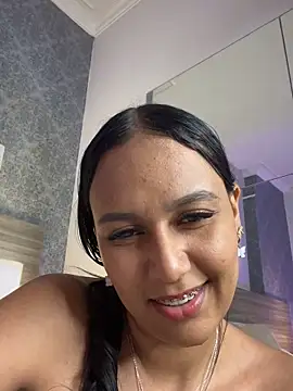 Chatroom XXX en direct de MiilaBlake