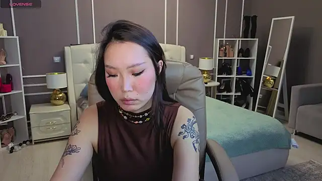 ElinaMotion ওয়েবক্যাম শো