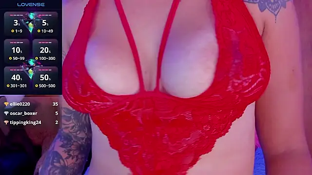 mia_bigtits17: онлайн-секс-чат