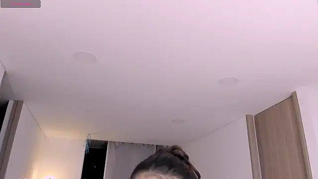 NikaVelvet1: онлайн-секс-чат